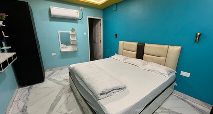 Prakash Landmark Room Type - Deluxe Double Room