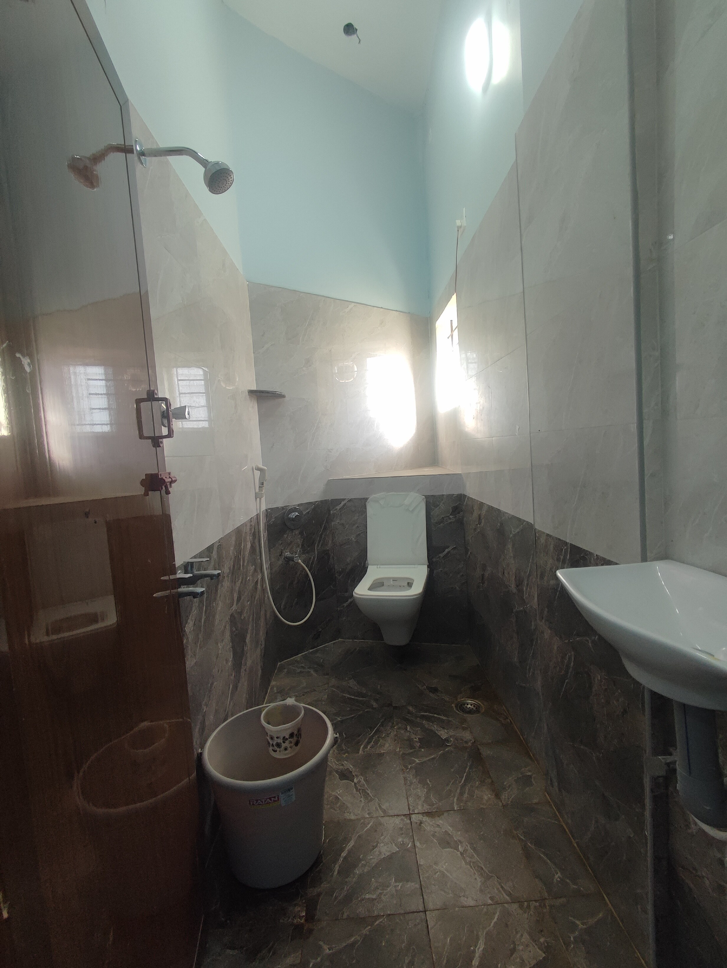 RK mahal & residency - Tap to explore photos