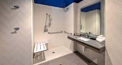 Hotel Indigo Pittsburgh University-Oakland, an IHG hotel Room Type - 1 King Suite Communications Mobility Accessible Hotel Indigo Pittsburgh University-Oakland, an IHG hotel Room Type - 1 King Suite Communications Mobility Accessible