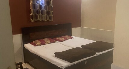 Oma rest house Room Type - Deluxe Room