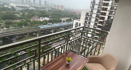 Enchanted Stays Near Expo Mart Room Type - Enchanted Stays Near Expo Mart
