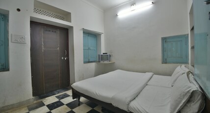 TAK GUEST HOUSE Room Type - Budget Room - Non AC
