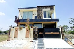 Miraya villa with Private Pool & Jacuzzi(hot tub)