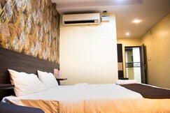 Aira Suites