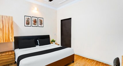 Super Hotel O Tyagi Road Near Prince Chowk Formerly Hotel Prabhu Room Type - Deluxe