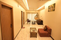 Nandi Niwas I 5 Bedroom Flat Near Sankat Mochan