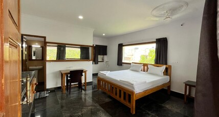 ANAND GUESTHOUSE Room Type - TRIPLE DELUXE