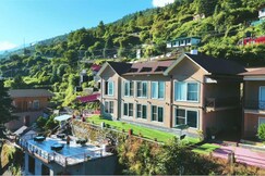 Tathastu Maitri Ski Resort