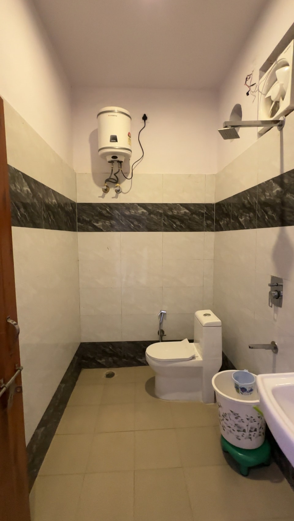 Basera Homestay Lansdowne - Tap to explore photos