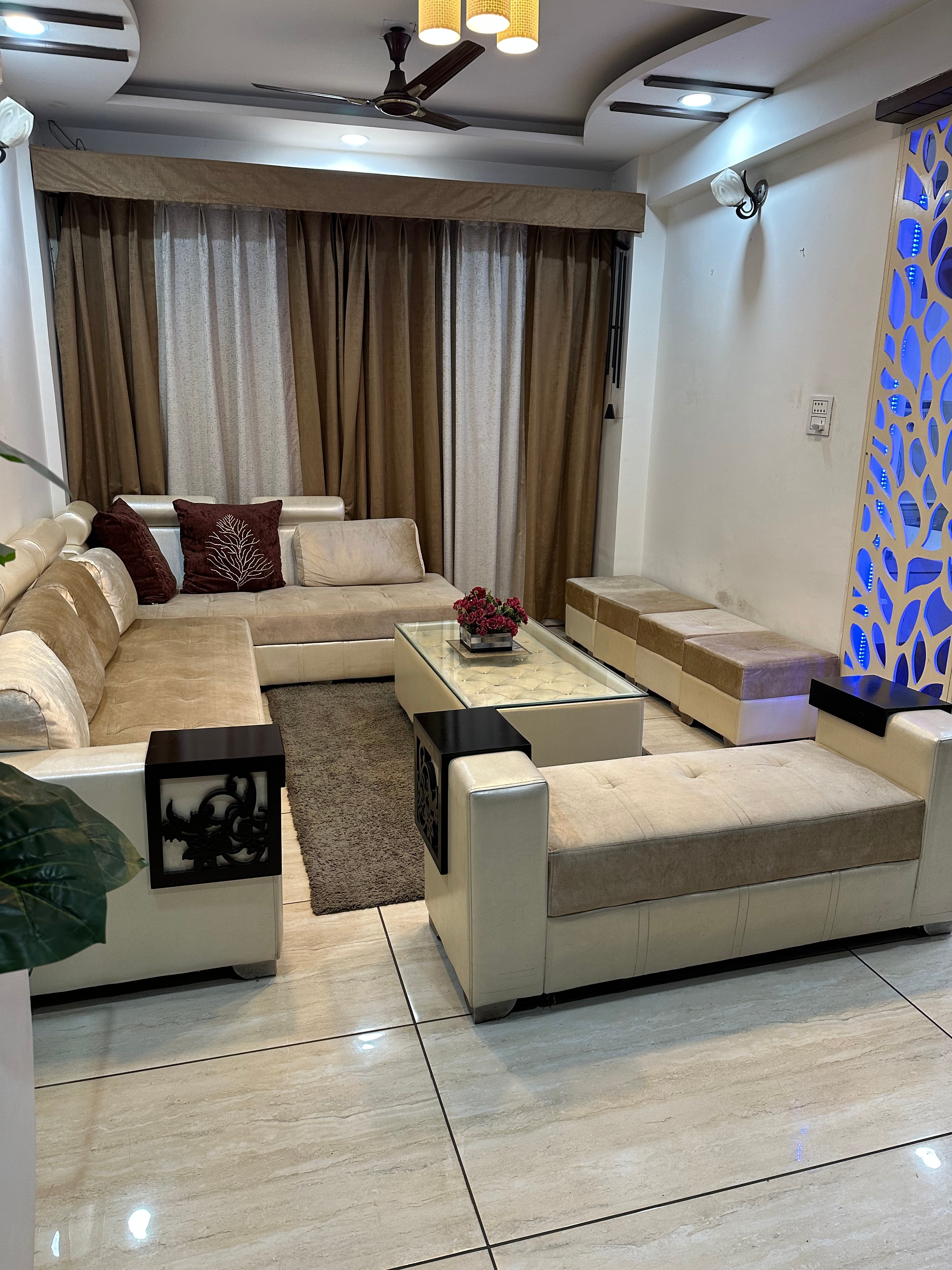 1 BHK Luxurious Flat located in Chandigarh Mohali - Tap to explore photos