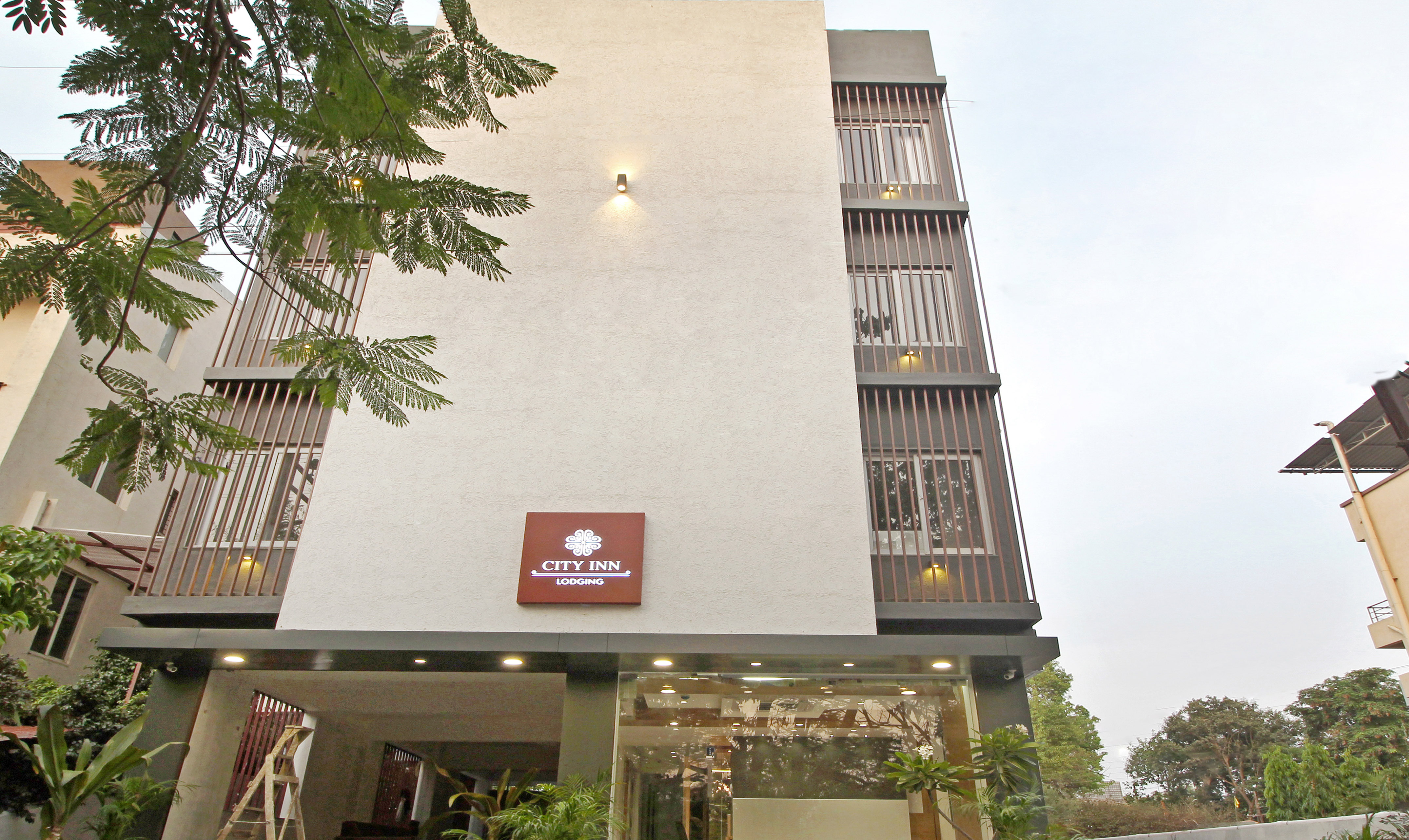Treebo City Inn Satara - Tap to explore photos