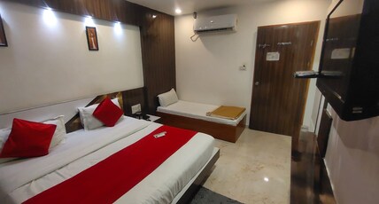 Hotel Mukund Room Type - Deluxe Room Three Bed