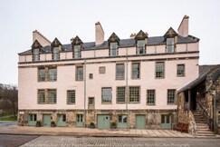 Cheval Abbey Strand Apartment