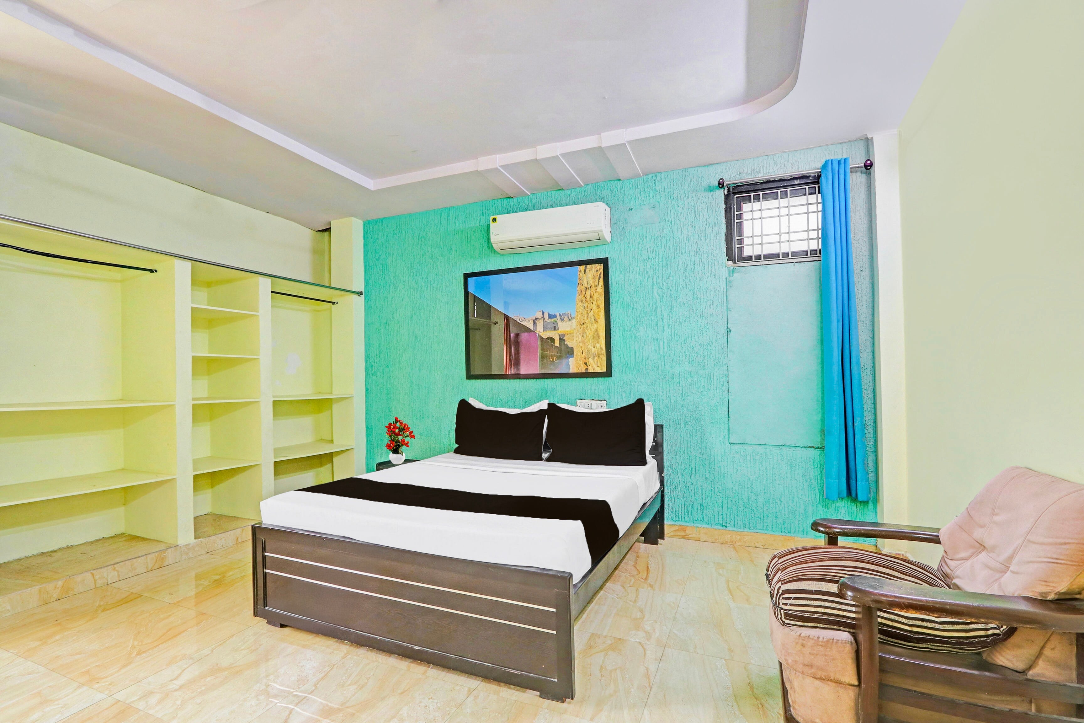 Hotel O Peaceful Stay Villa - Tap to explore photos