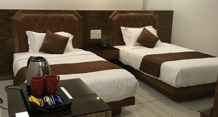 HARLEY RESIDENCY Room Type - Deluxe Twin Bed