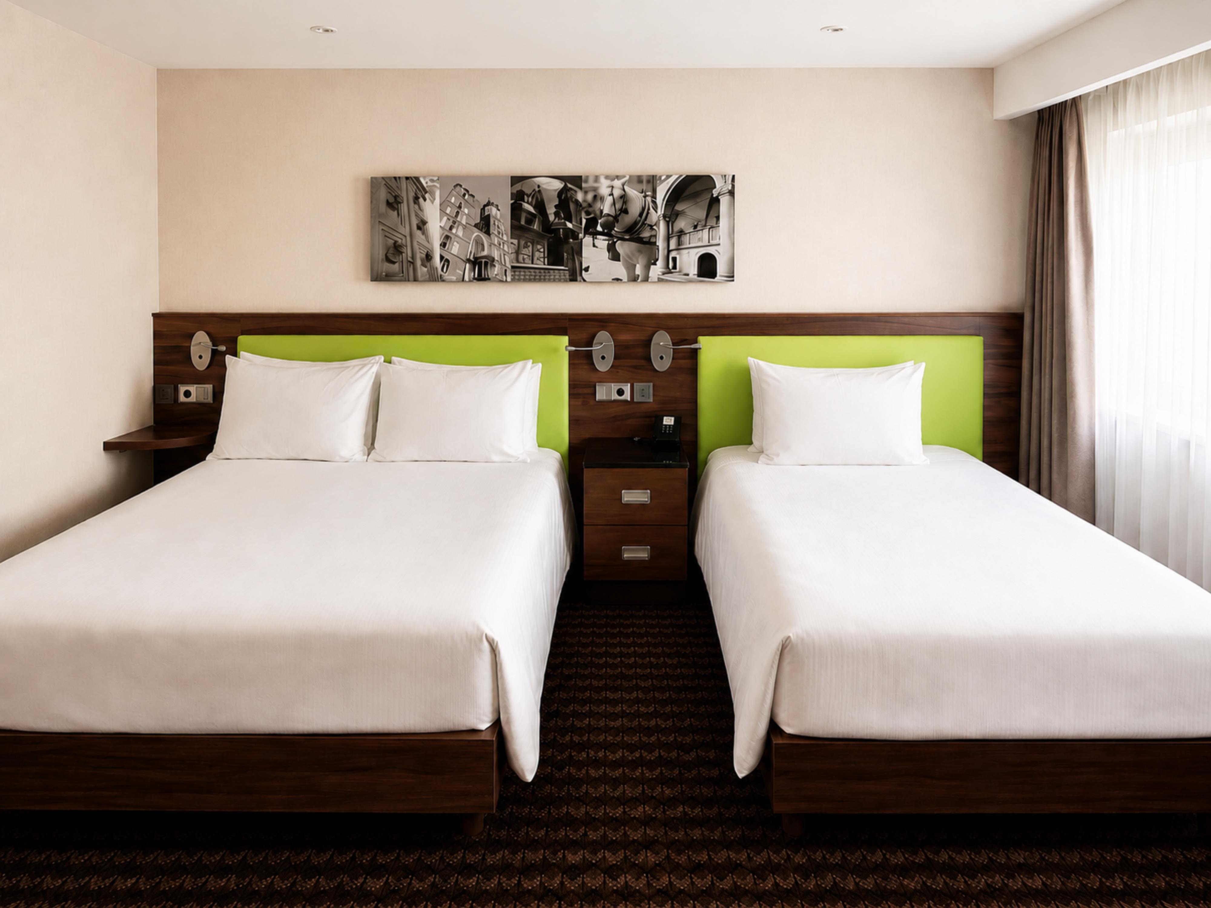 Hampton by Hilton Krakow - Tap to explore photos