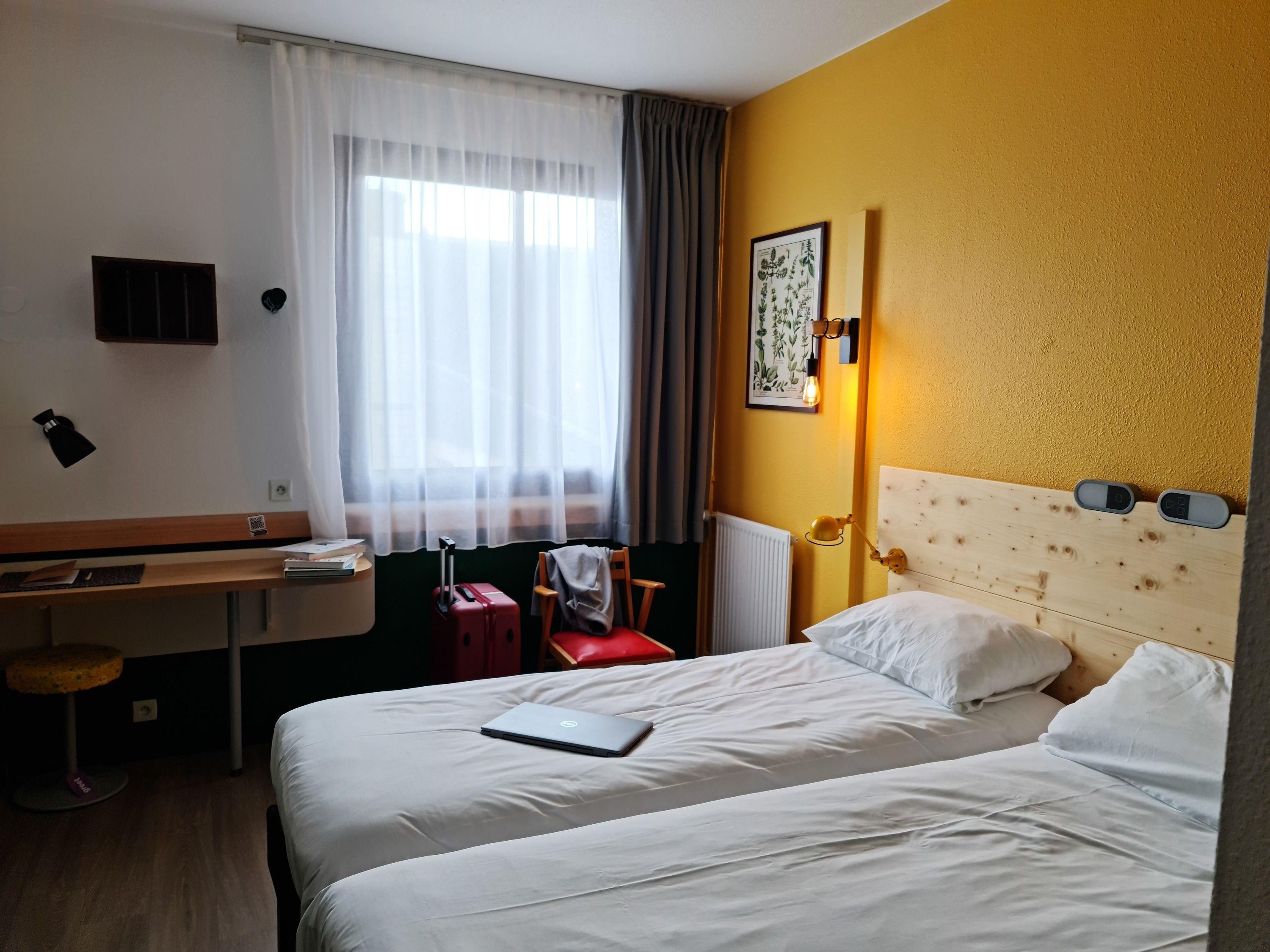 Greet Hotel Evreux Centre - Tap to explore photos