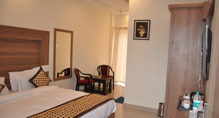 Hotel Kss Inn Room Type - Super Deluxe Room