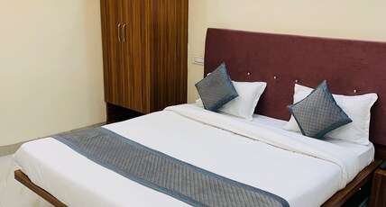 Hotel Sumedha Room Type - Deluxe Room