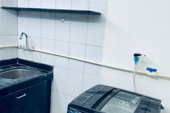 2 bedroom apt in Bandra