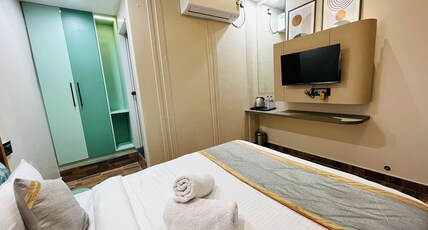 Dashrath Inn Stays | The Exotic Stays Room Type - The Deluxe Room | Perfect for couple