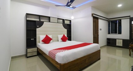 HOTEL MAYUR Room Type - EXECUTIVE SUITE AC