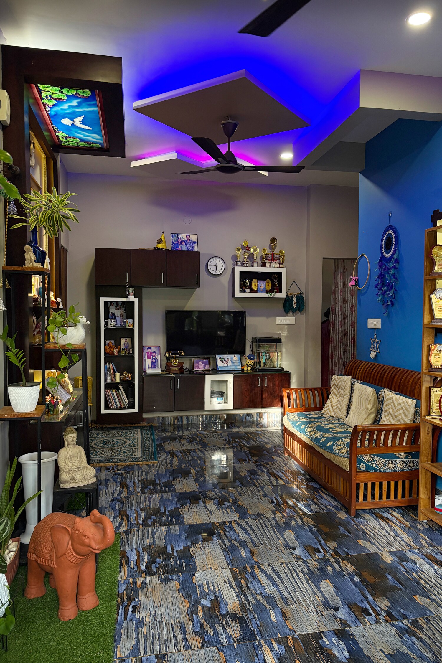 Milans Homestay - Tap to explore photos