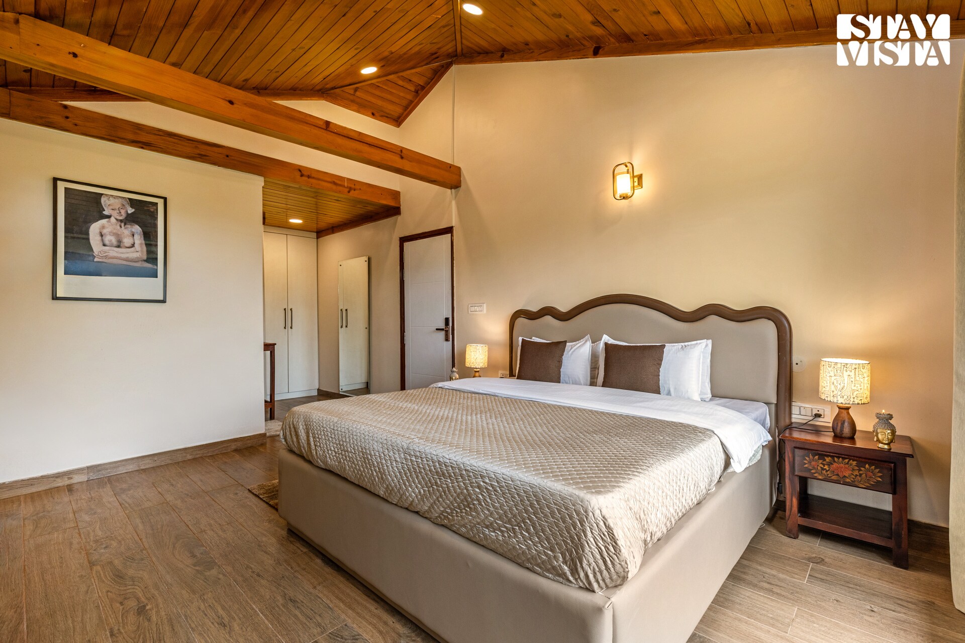 StayVista at Cujo's Haus W/ Heated Floor - Tap to explore photos