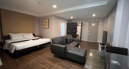 Sunday Platinum Suites Room Type - Suite