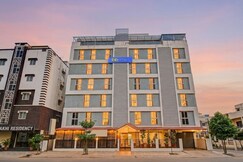 FabHotel The CB Grand - Gachibowli Stadium & DLF, Gachibowli