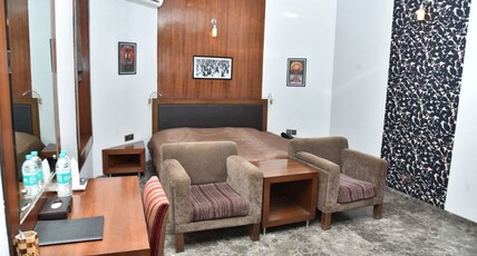 Otara (Luxury Home Stay) Room Type - Super Deluxe Room