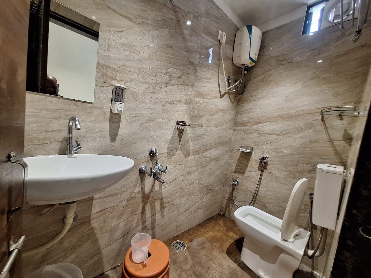 Hotel Vijayshree Inn - Tap to explore photos