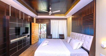 Pearl Park Beach Resort Room Type - Deluxe Room  Sea View