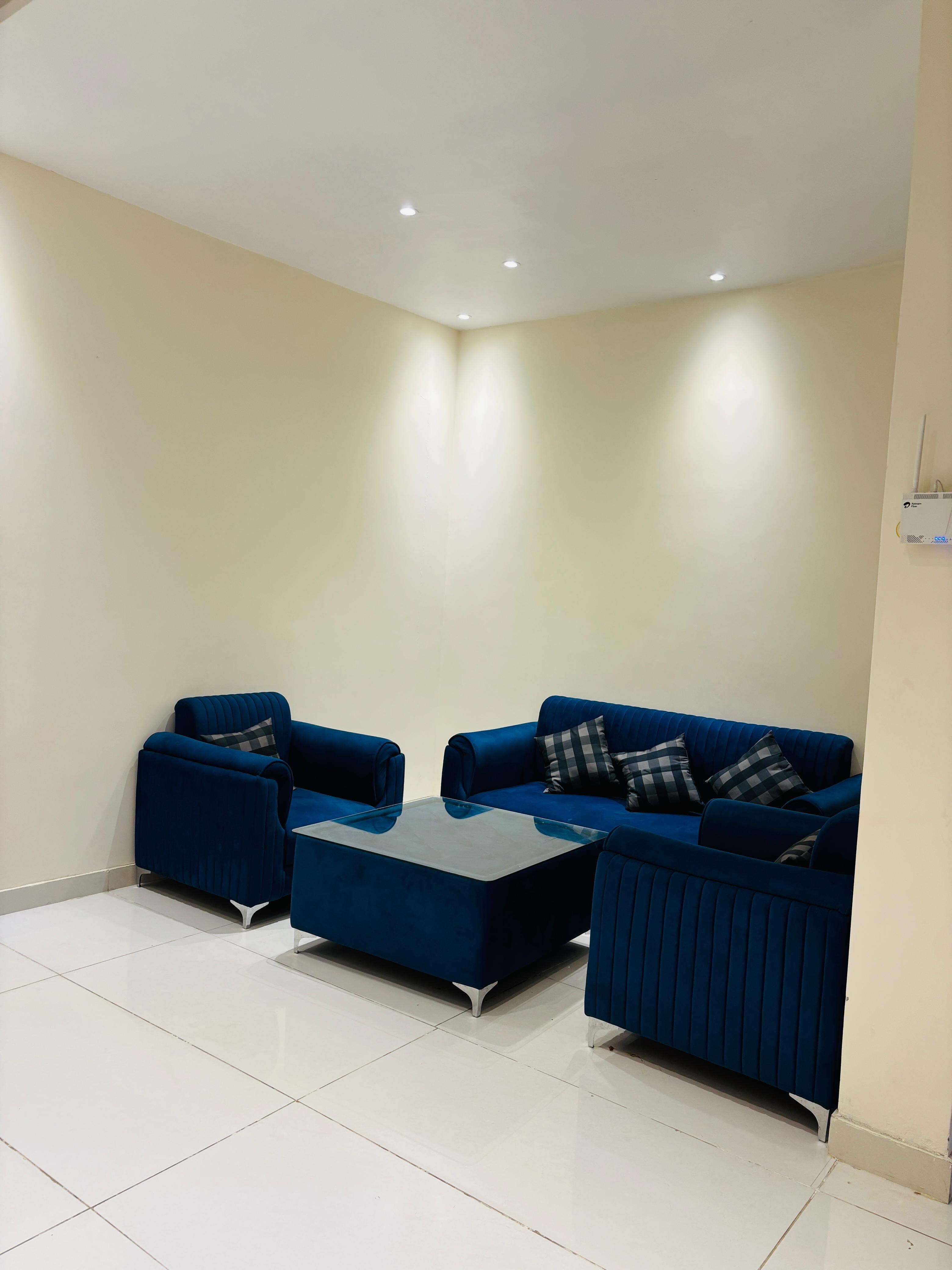 Kamlam Homes Summit Stay - Tap to explore photos
