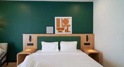 Spark by Hilton Bengaluru Marathahalli Outer Ring Road Room Type - Queen Room