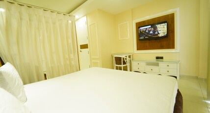 Myst Luxury Studio Apartments Room Type - The Cozy Room