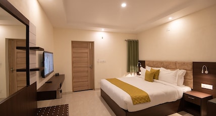 The Imperial Green (180 lake view) Room Type - Executive Room The Imperial Green (180 lake view) Room Type - Executive Room