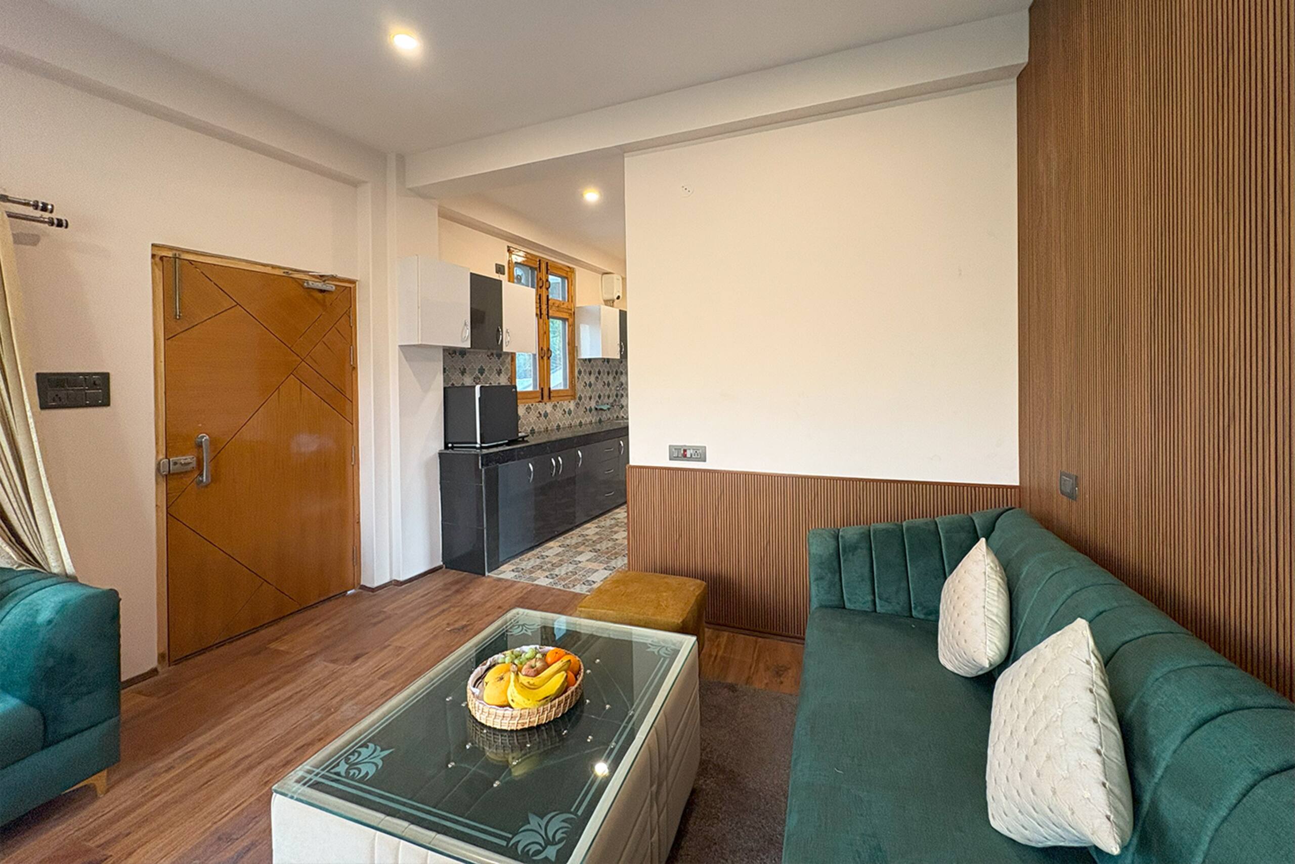 Luxury Apartment in Kullu - Tap to explore photos