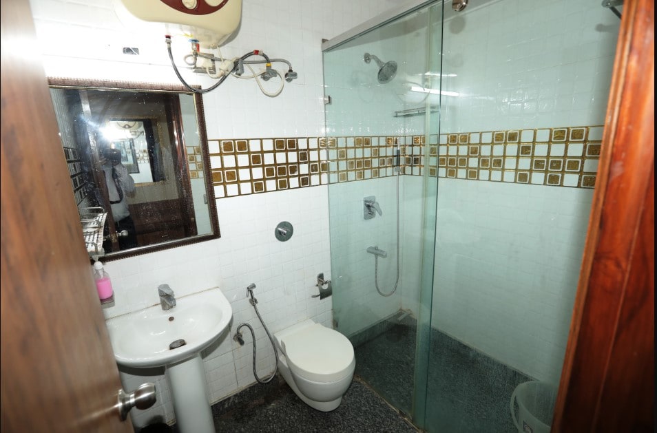 A4U BnB - Tap to explore photos