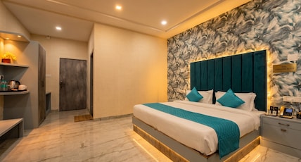 Hotel Aura Room Type - Executive Deluxe Room Hotel Aura Room Type - Executive Deluxe Room