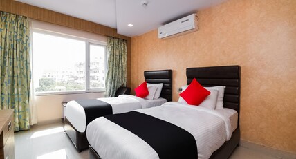 ROHHOTEL Room Type - Premium Room - Twin Bed