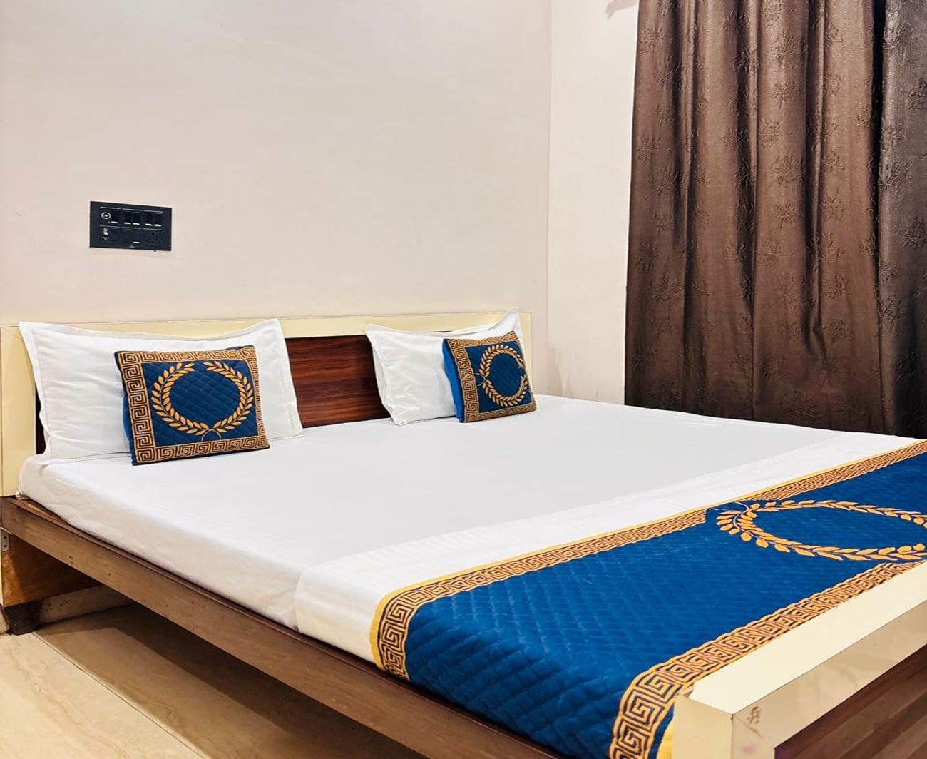 Hotel Ramsetu Palace - Tap to explore photos