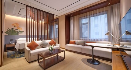 Hilton Garden Inn Anshan Room Type - KING DELUXE SUITE