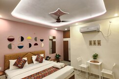 Nomadic Kashi Stays