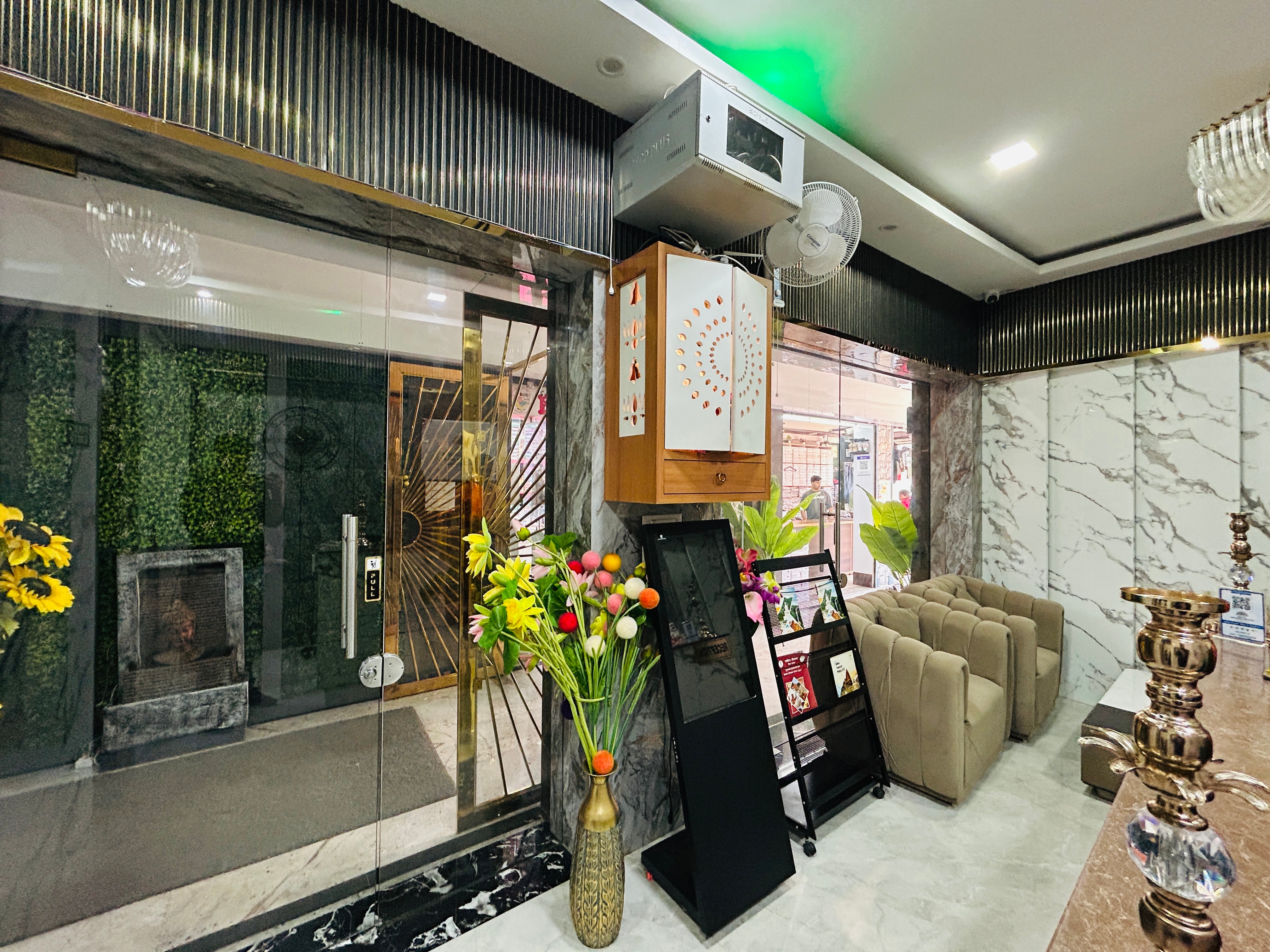 HOTEL SHASHI GRAND - Tap to explore photos