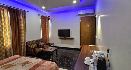 Manan Hotel and Restaurant Room Type - Super Deluxe