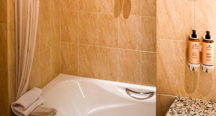 Mercure Andorra Room Type - Superior Room with twin beds