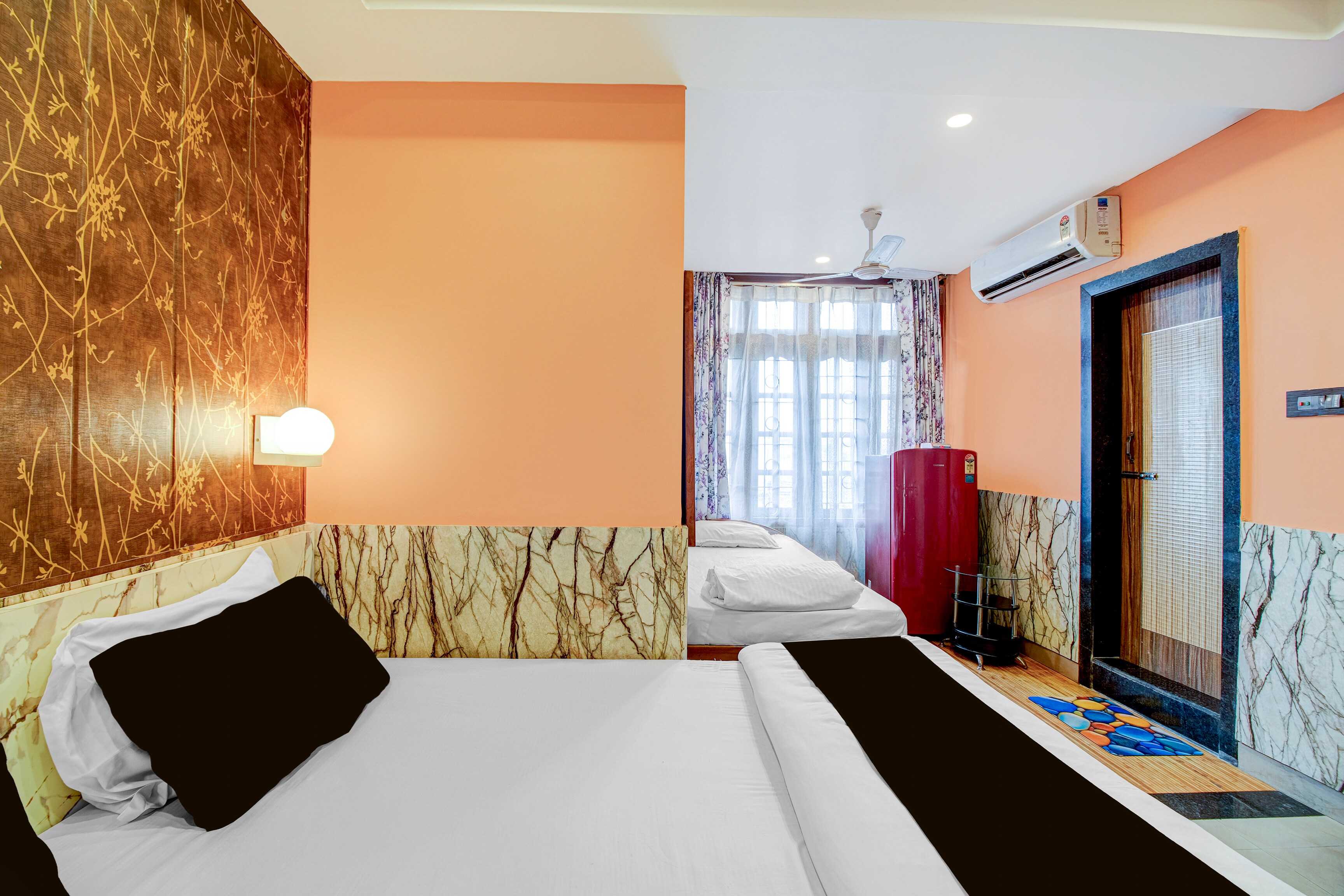 Super Collection O Downtown Hospital Guwahati Formerly Cherry City Cottage - Tap to explore photos