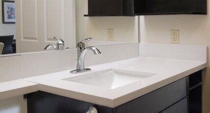Candlewood Suites Odessa, an Ihg Hotel Room Type - 1 Qn 1 Bdrm Ste Mobil Acc Tub