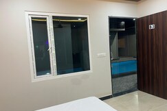 The highway memories resort and suites